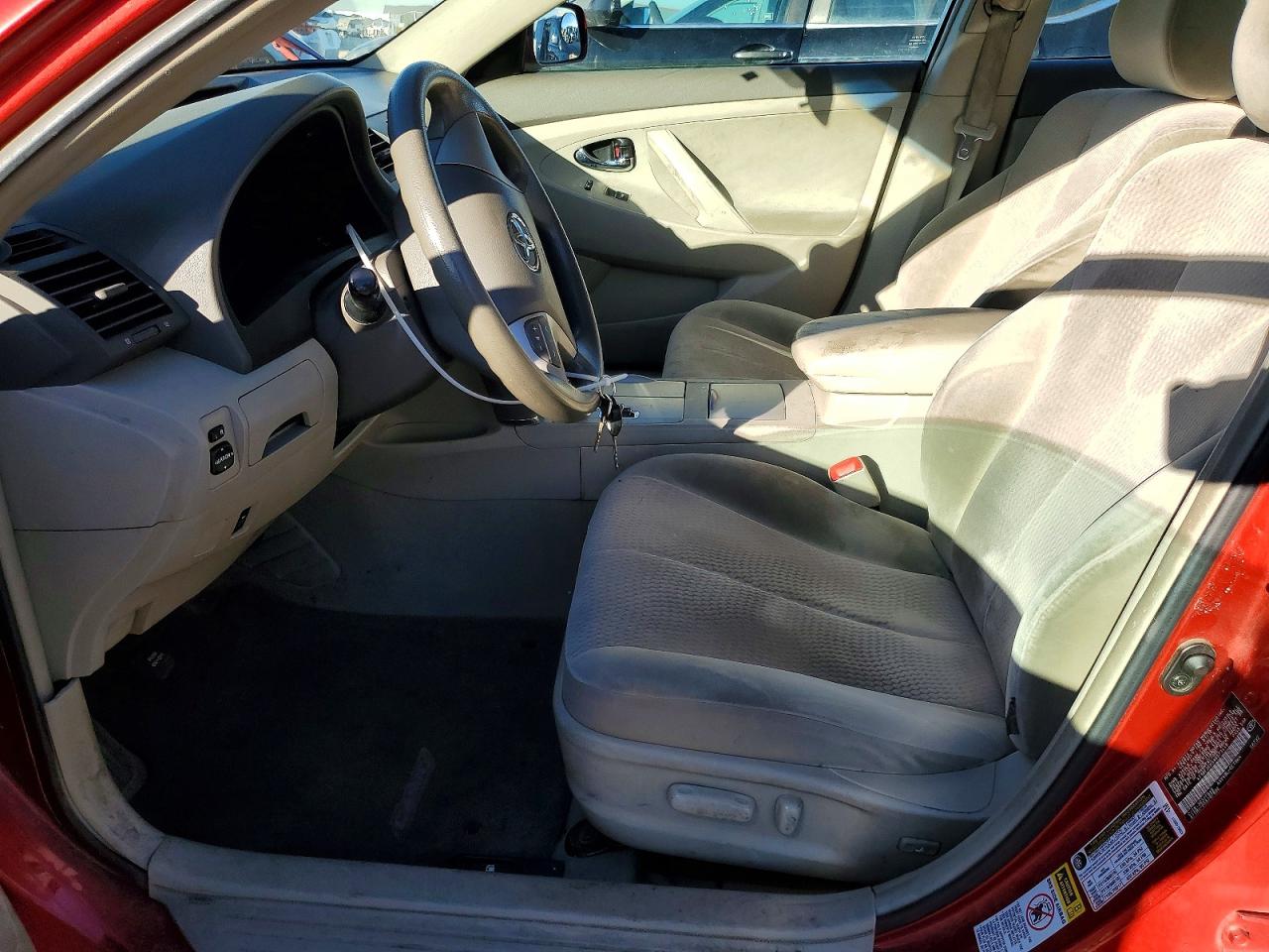 2010 TOYOTA CAMRY BASE photo 7
