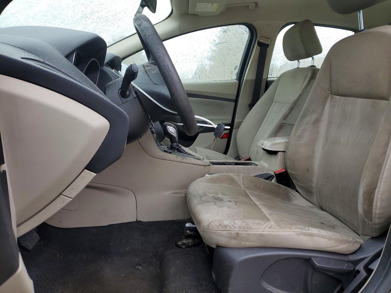 2015 FORD FOCUS SE photo 19