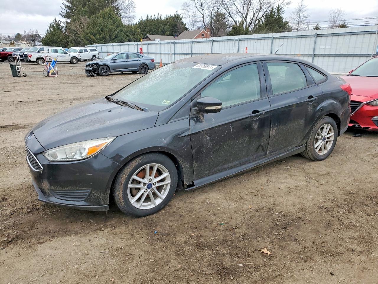2015 FORD FOCUS SE photo 2