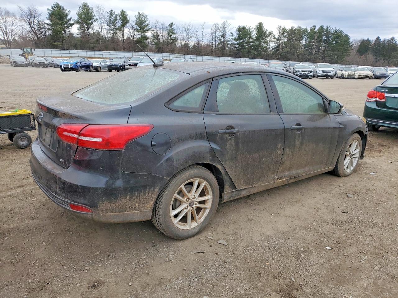 2015 FORD FOCUS SE photo 7