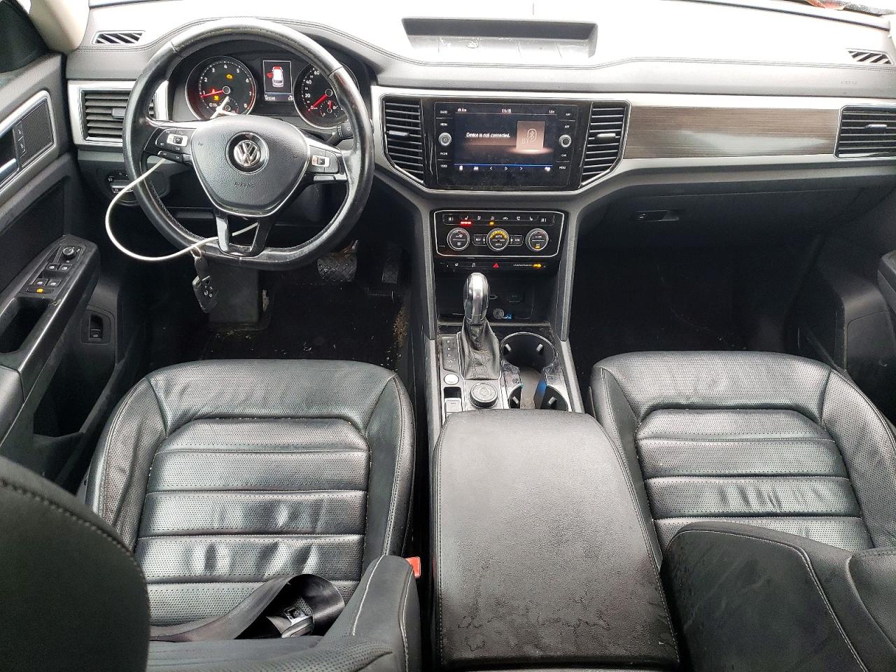2018 VOLKSWAGEN ATLAS SEL photo 8