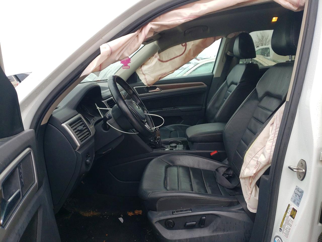 2018 VOLKSWAGEN ATLAS SEL photo 7