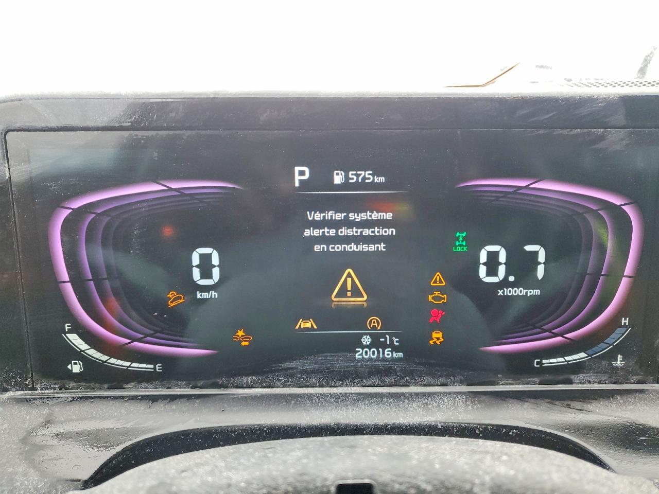 2025 KIA SELTOS LX photo 9