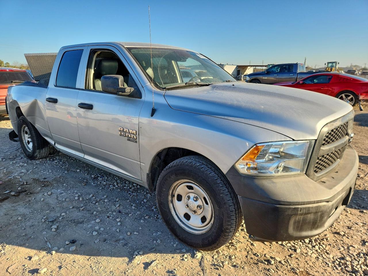 2019 RAM 1500 CLASSIC TRADESMAN photo 4