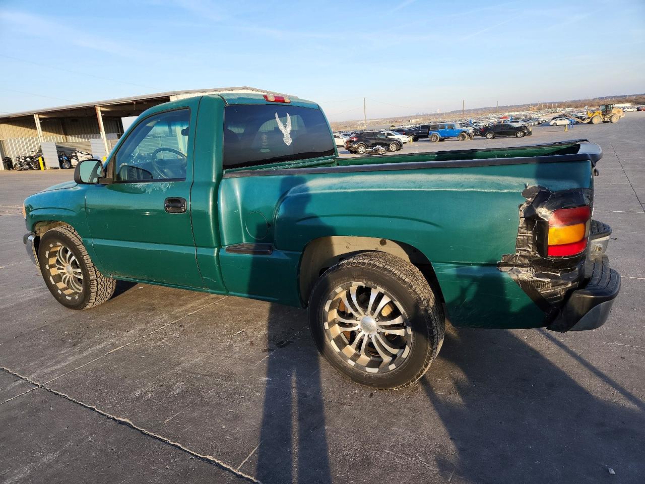 2001 GMC NEW SIERRA C1500 photo 2