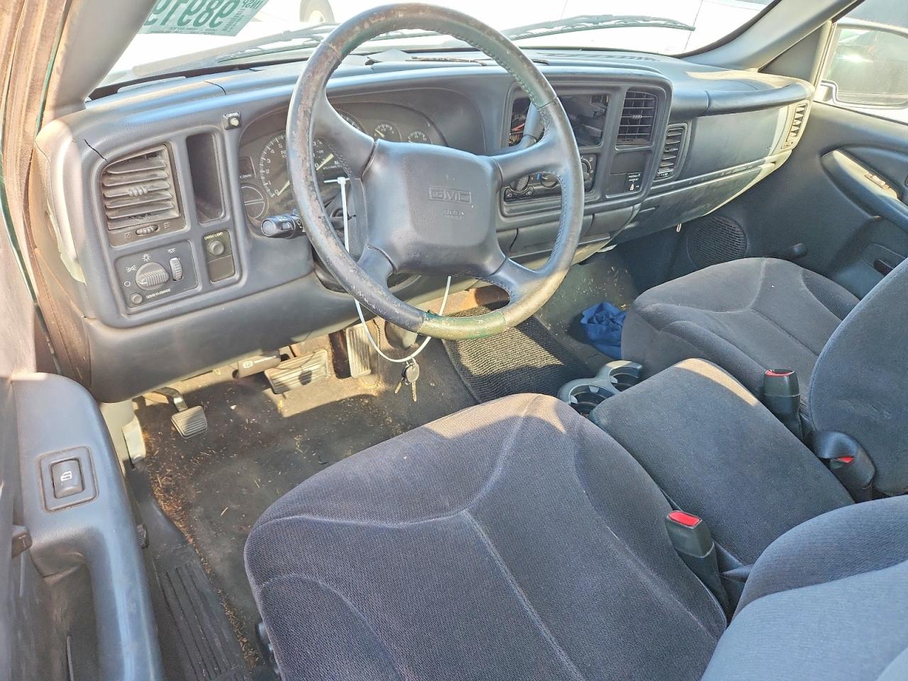 2001 GMC NEW SIERRA C1500 photo 8