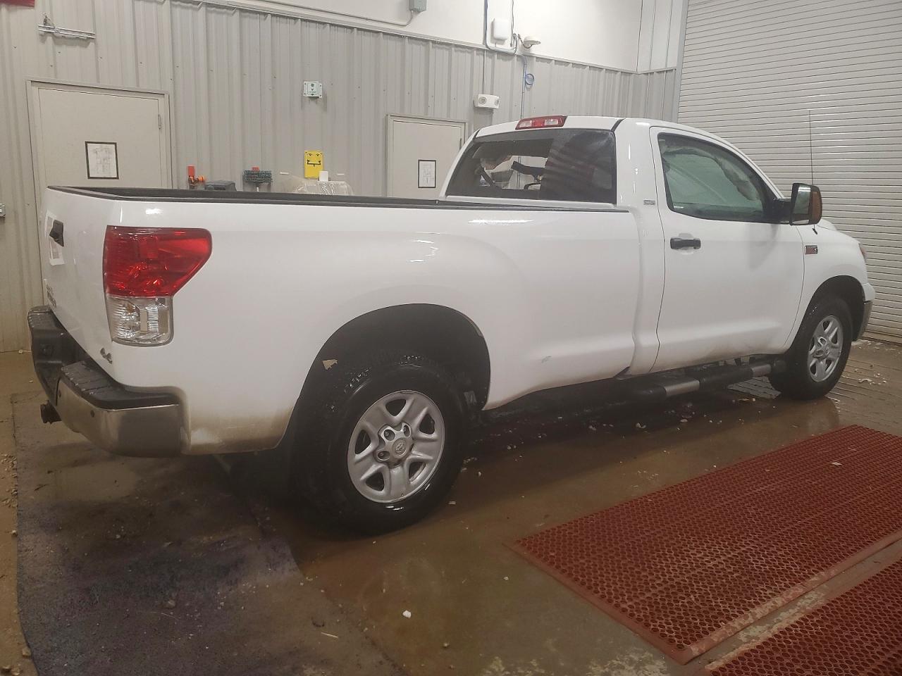 2011 TOYOTA TUNDRA photo 3