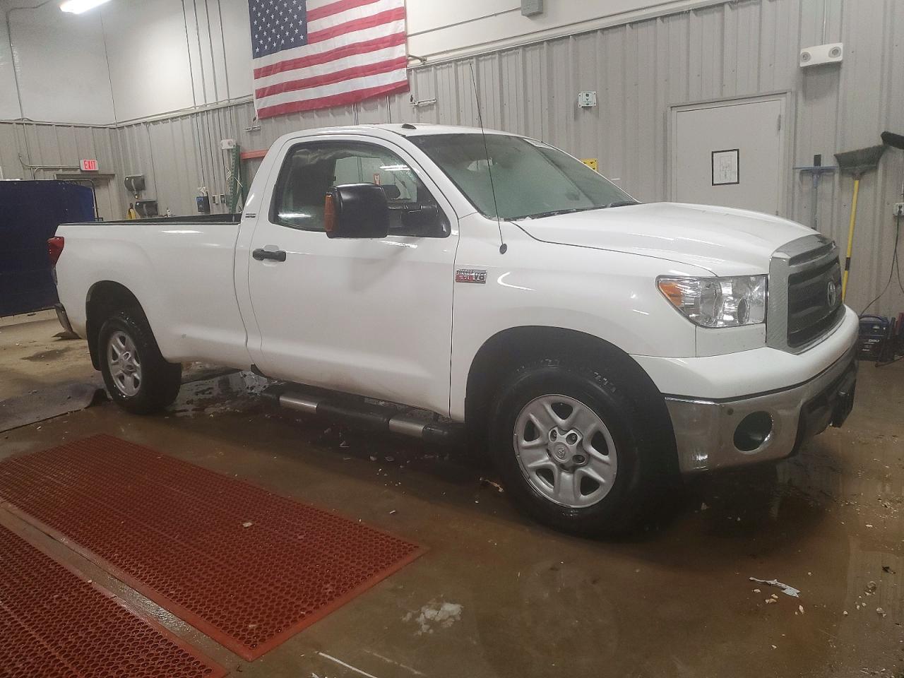 2011 TOYOTA TUNDRA photo 4