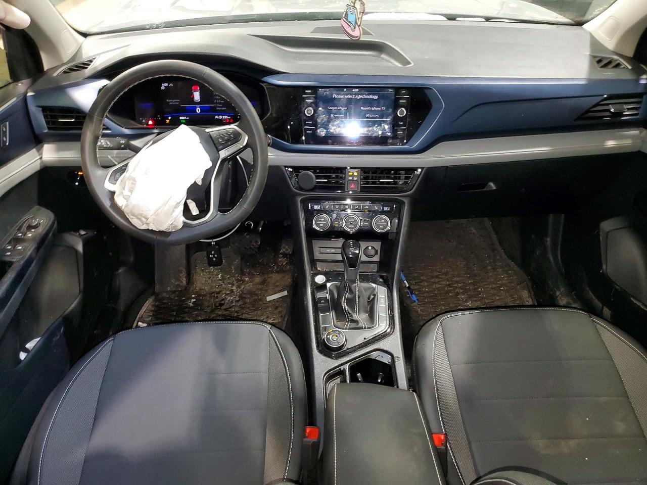 2024 VOLKSWAGEN TAOS SE photo 29