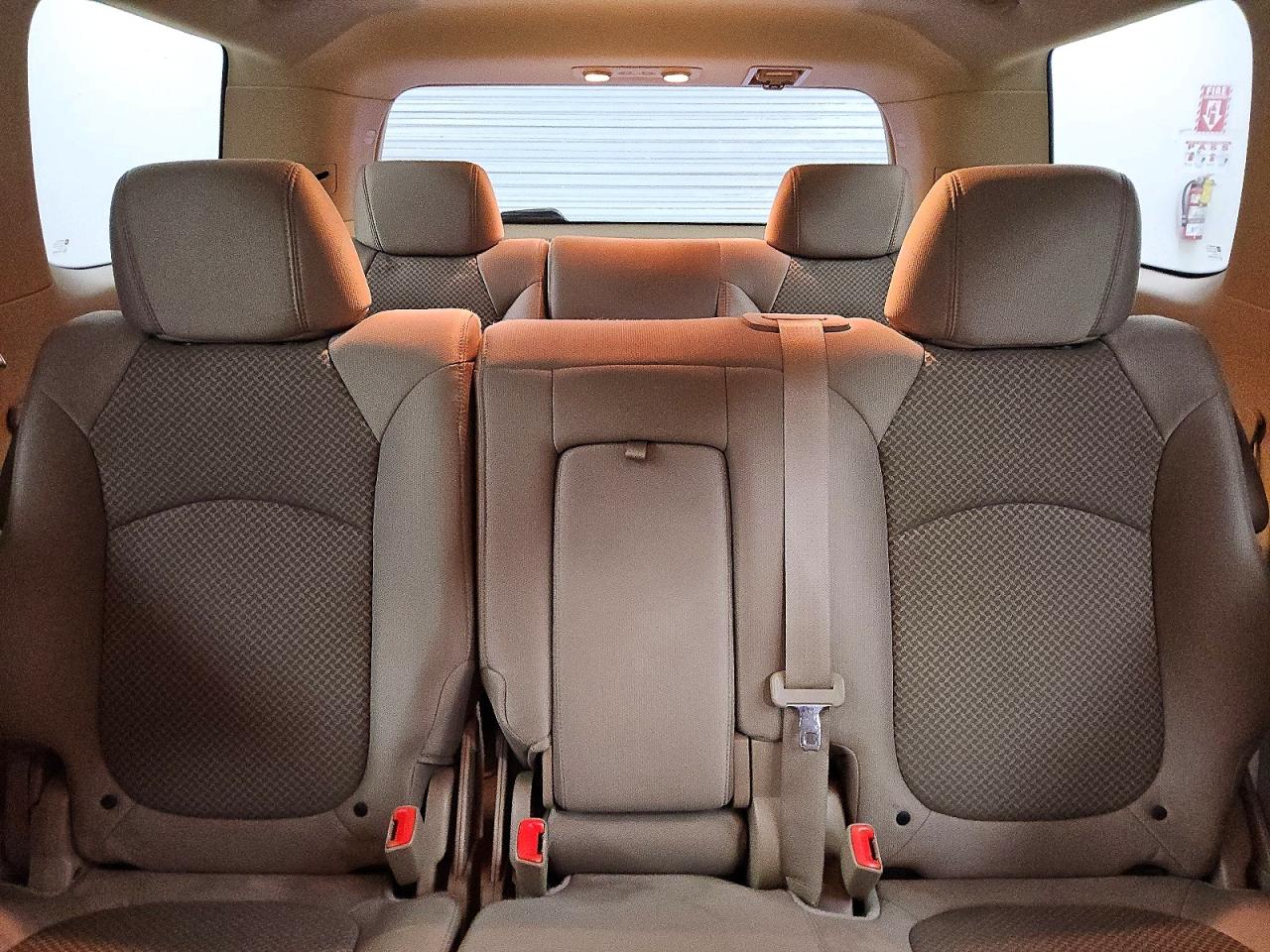 2007 SATURN OUTLOOK XE photo 10