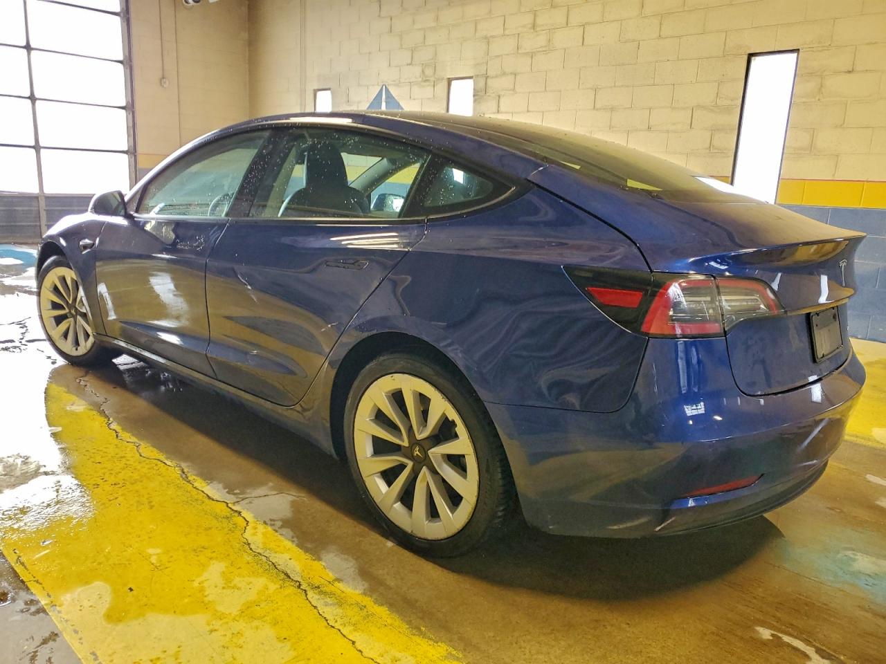 2022 TESLA MODEL 3 photo 2