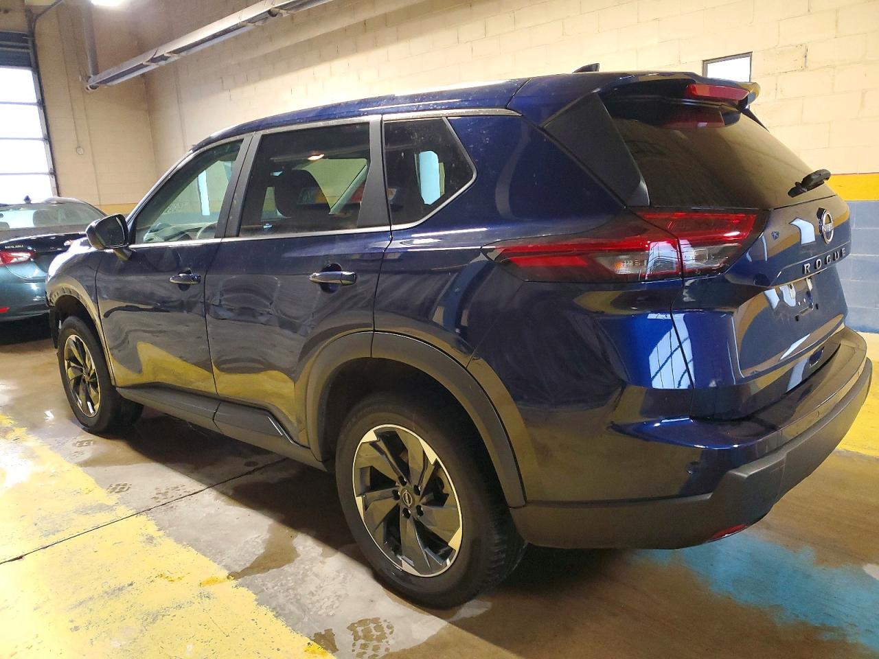 2025 NISSAN ROGUE SV photo 2
