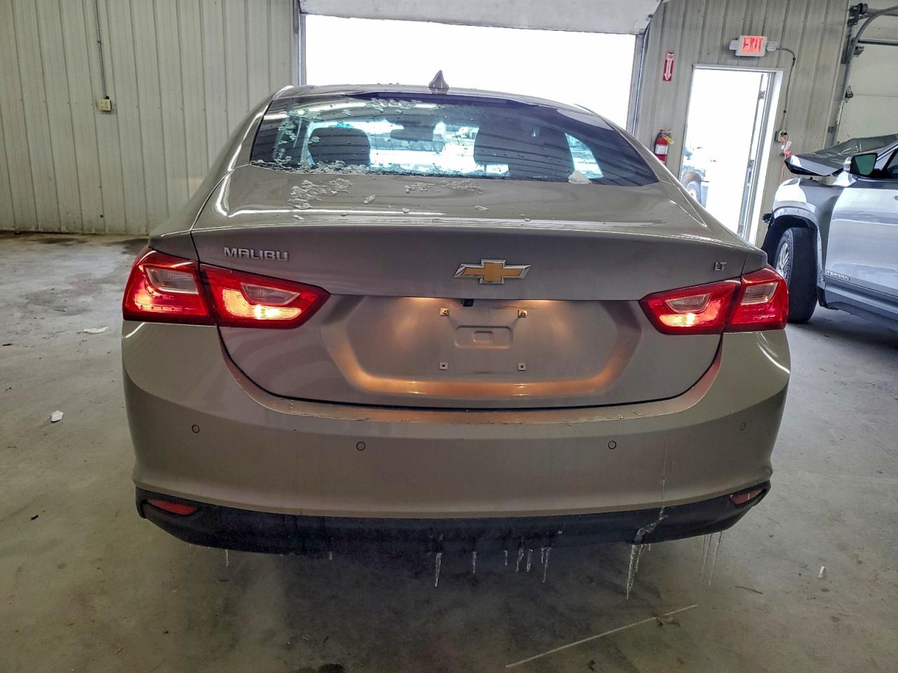 2023 CHEVROLET MALIBU LT photo 6