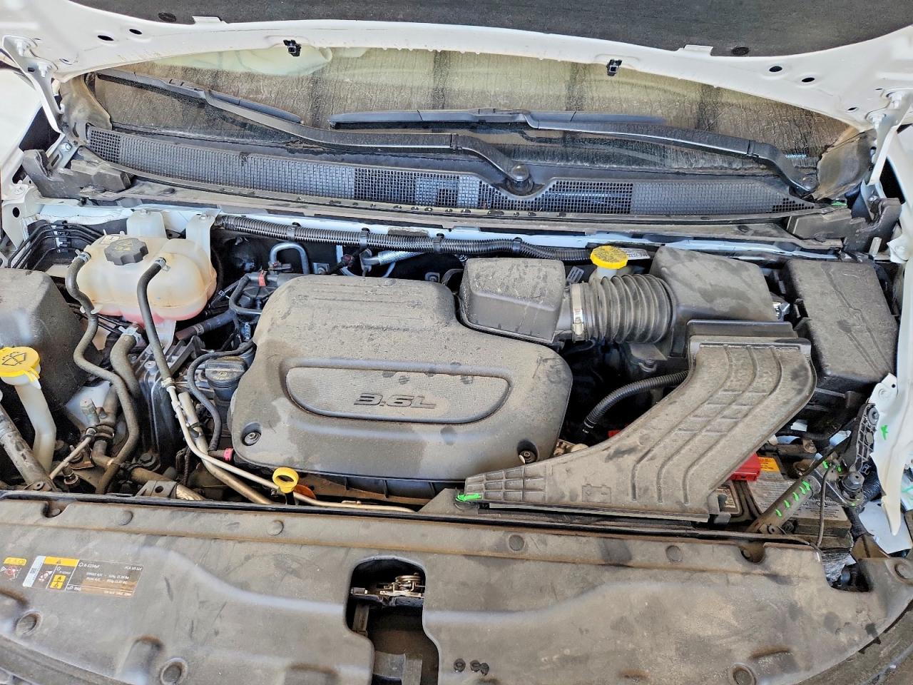 2024 CHRYSLER VOYAGER LX photo 12