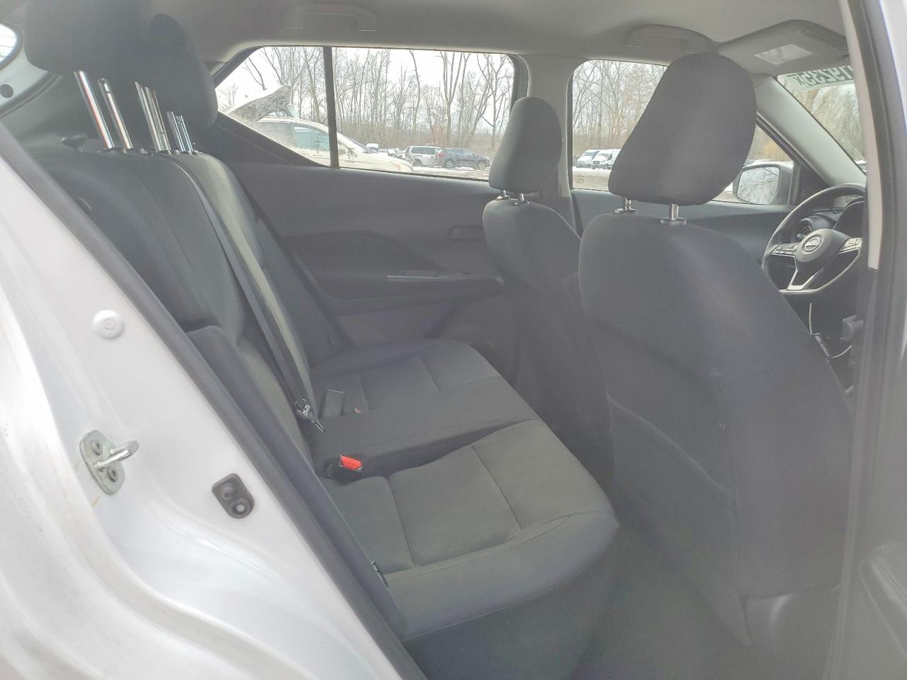 2023 NISSAN KICKS S photo 11