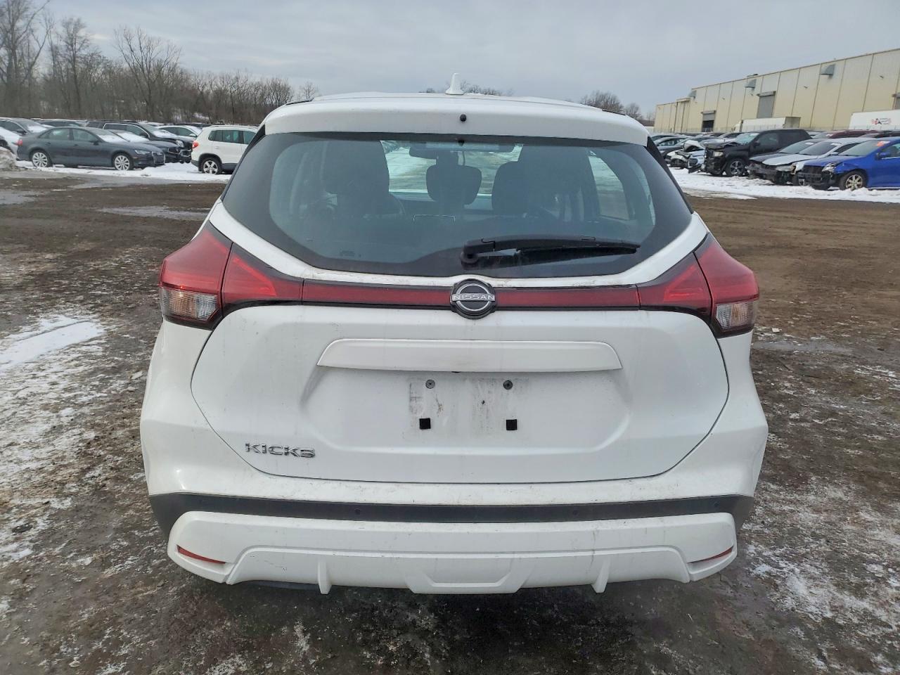 2023 NISSAN KICKS S photo 6