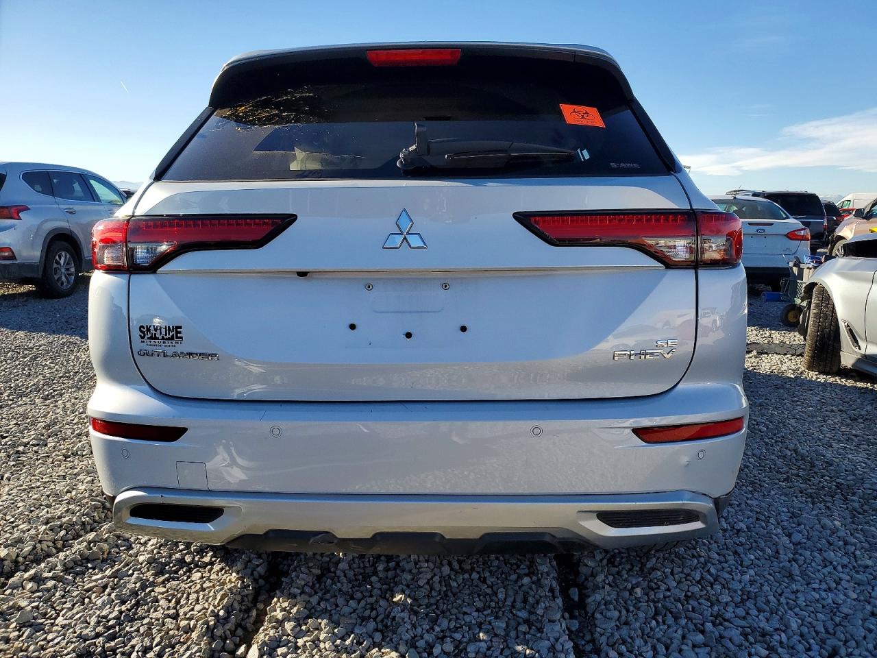 2025 MITSUBISHI OUTLANDER SE photo 6