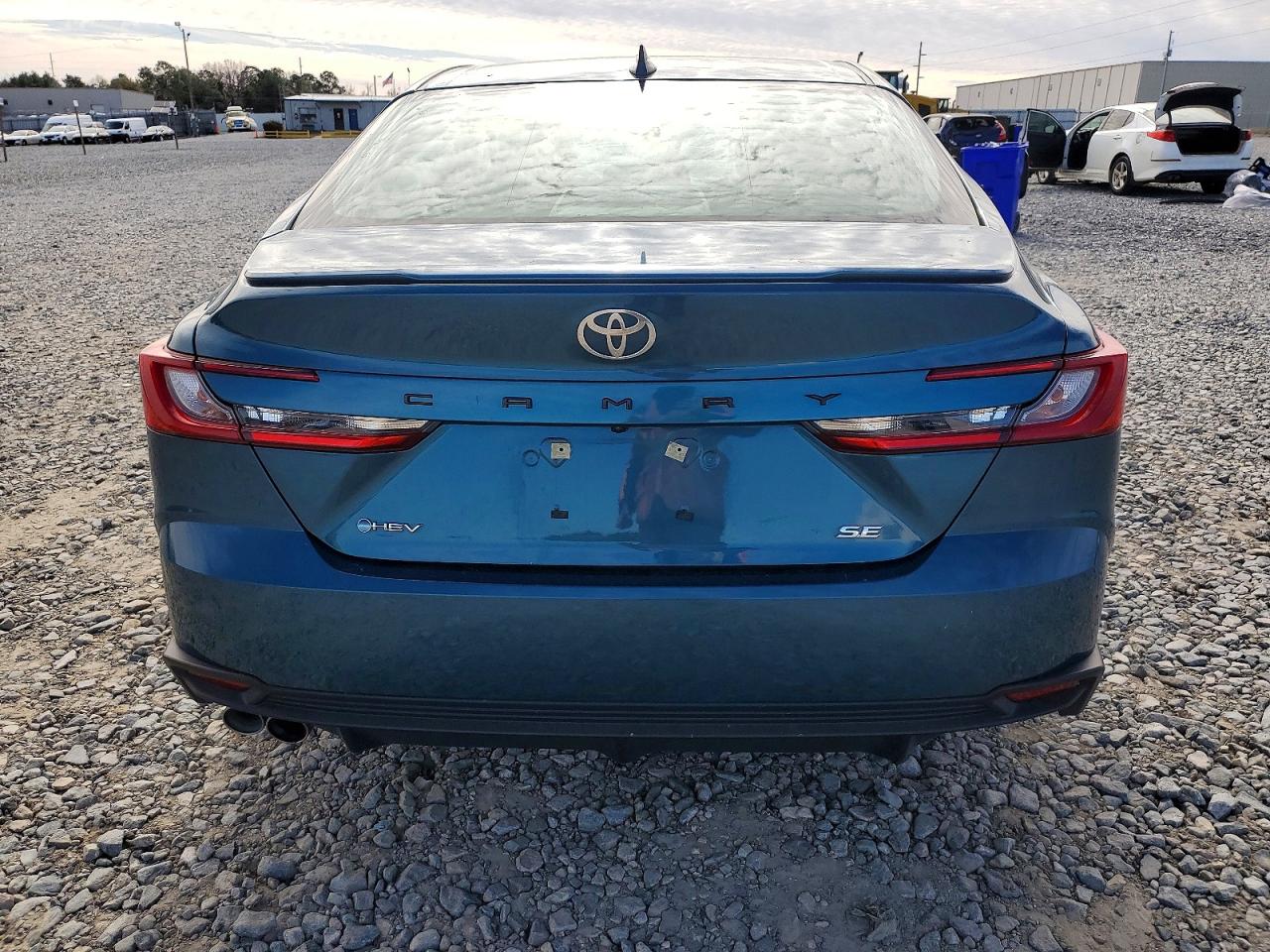 2025 TOYOTA CAMRY XSE photo 6