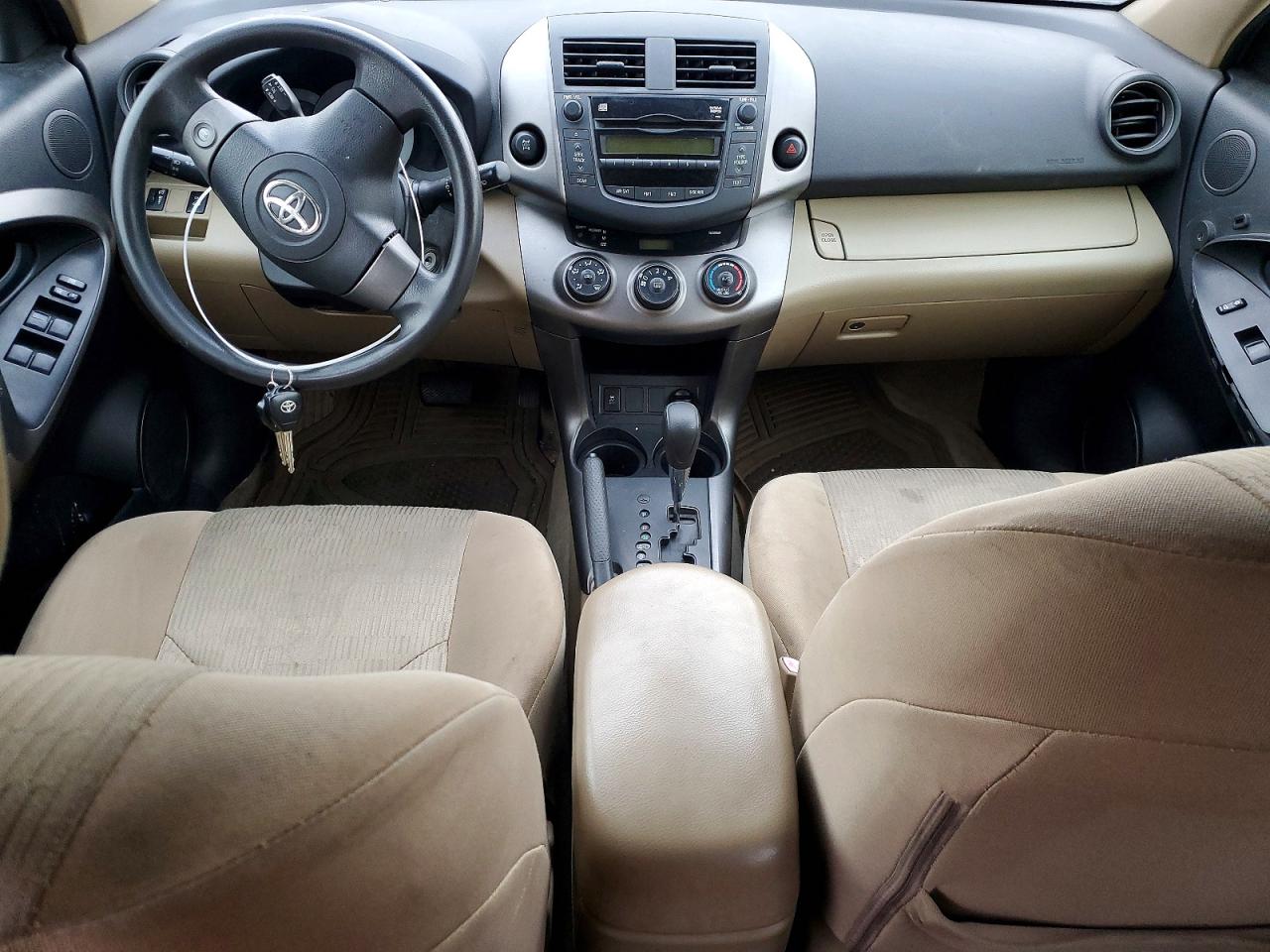 2010 TOYOTA RAV4 photo 8