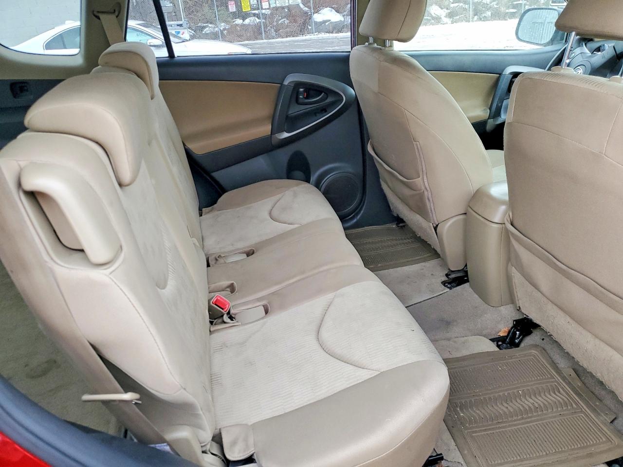 2010 TOYOTA RAV4 photo 11