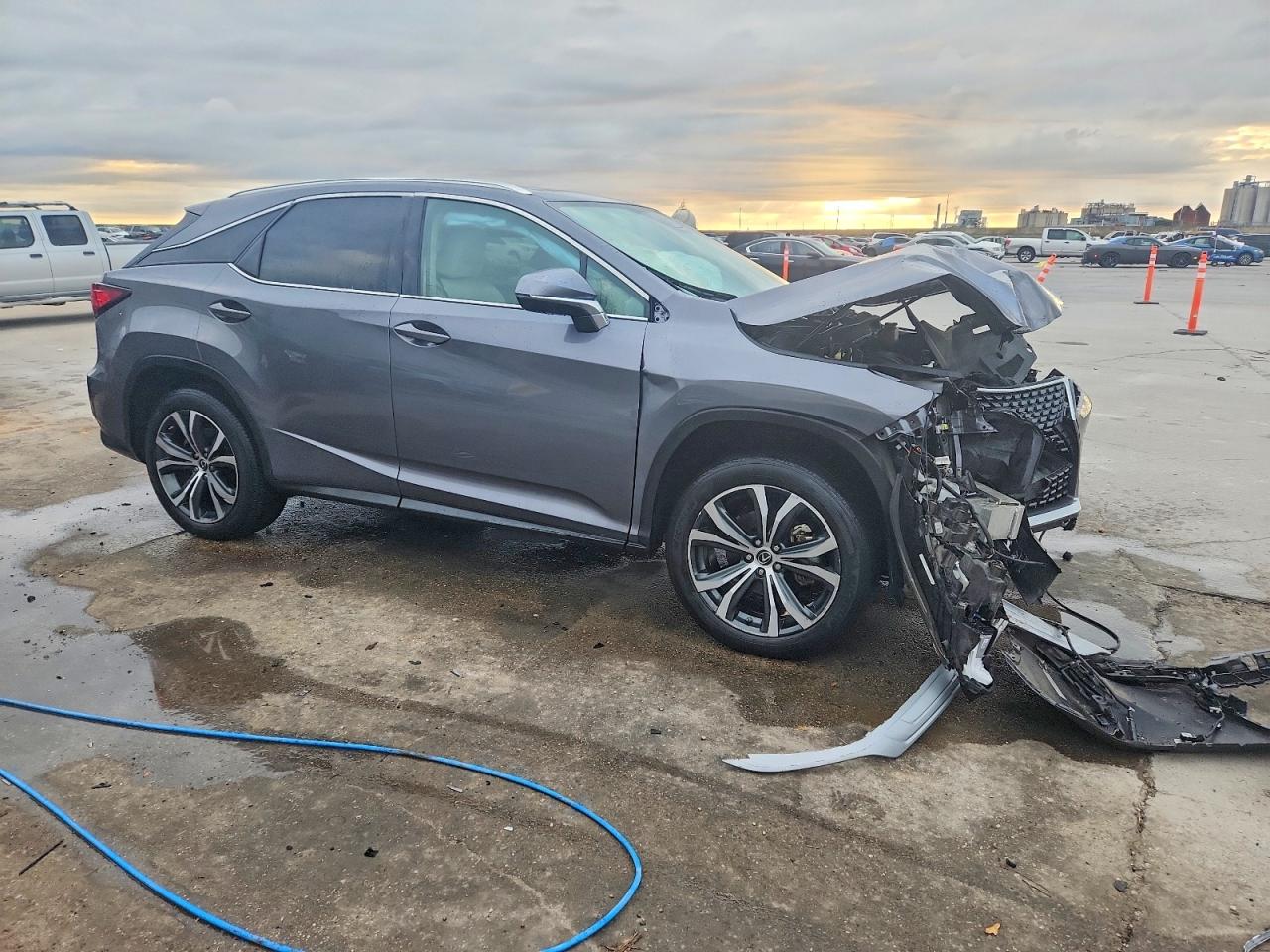 2021 LEXUS RX 350 photo 4