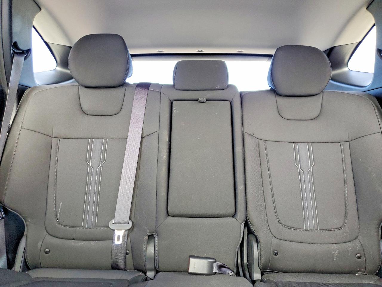 2026 HYUNDAI TUCSON SEL photo 10