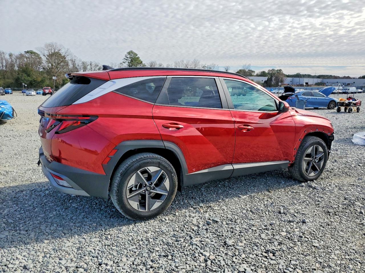 2026 HYUNDAI TUCSON SEL photo 3