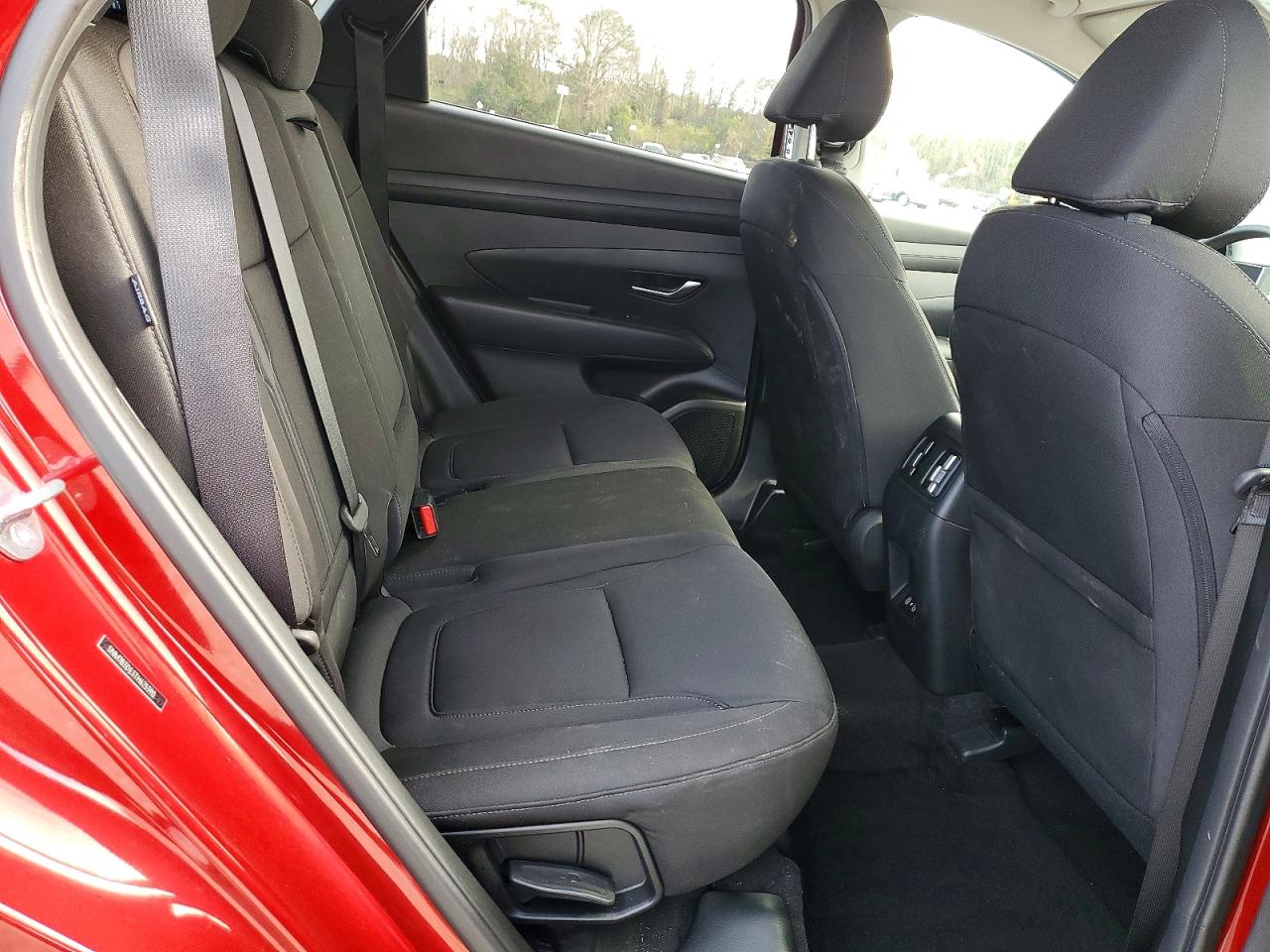 2026 HYUNDAI TUCSON SEL photo 11
