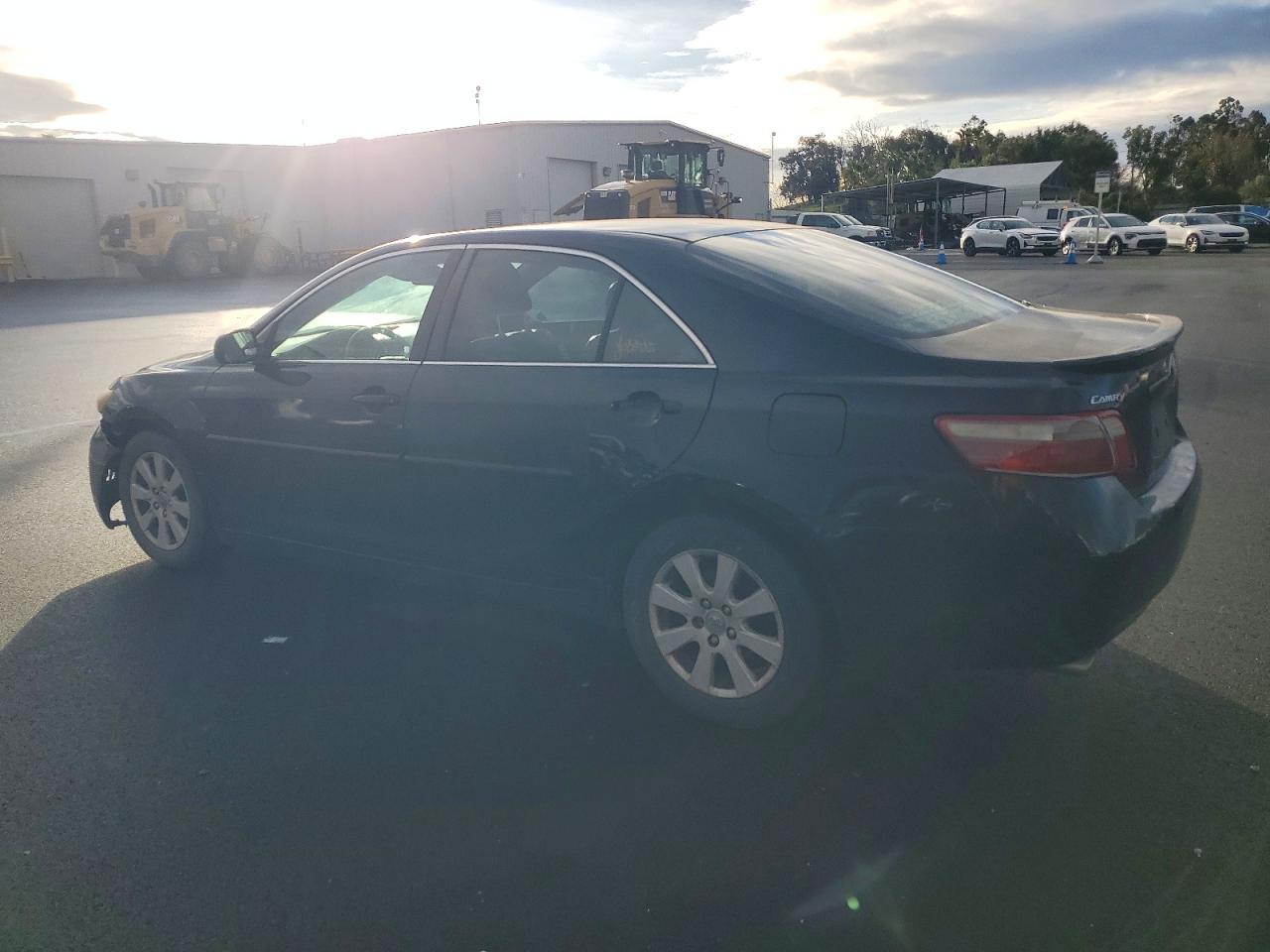 2008 TOYOTA CAMRY LE photo 4