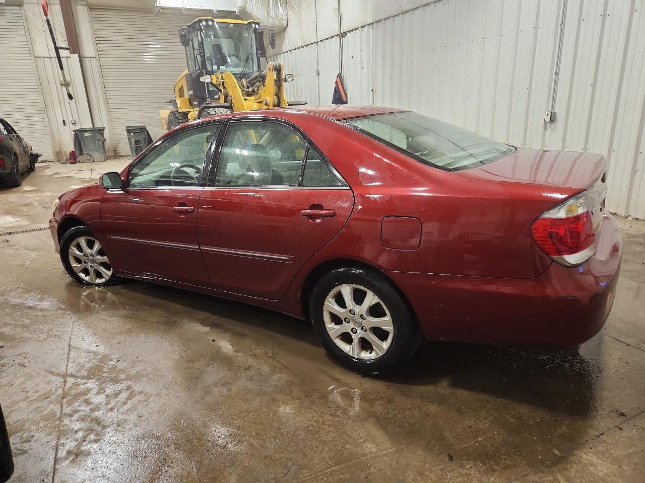 2006 TOYOTA CAMRY XLE V6 photo 2