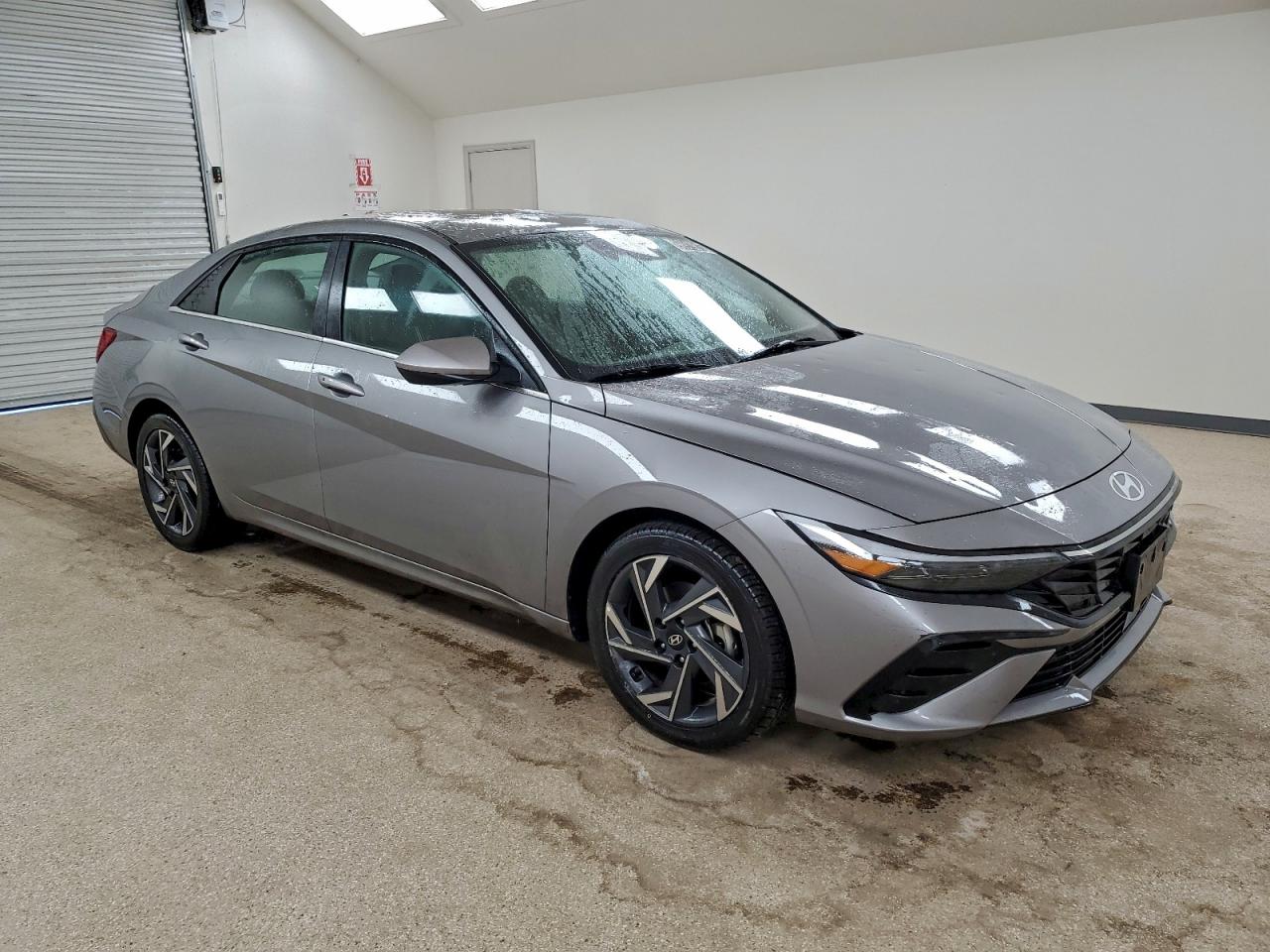 2025 HYUNDAI ELANTRA SEL photo 4
