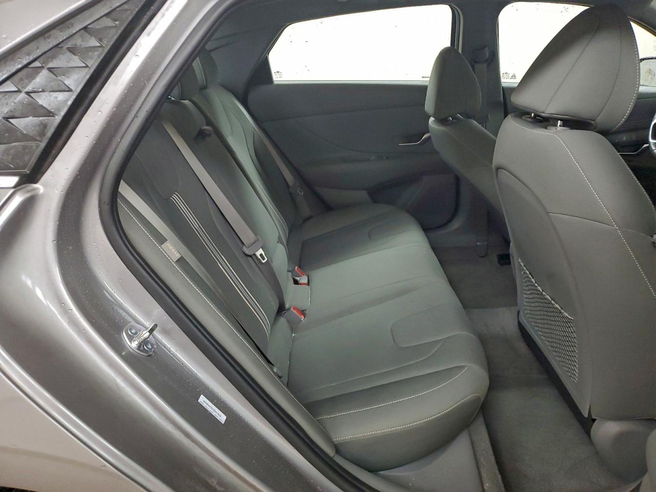 2025 HYUNDAI ELANTRA SEL photo 10