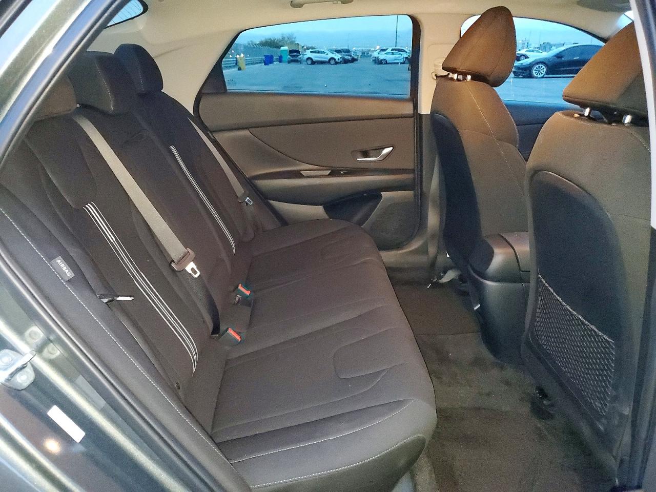 2025 HYUNDAI ELANTRA photo 10