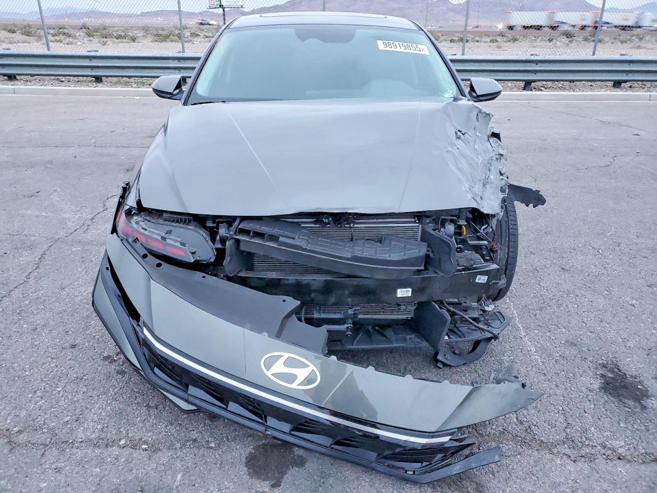 2025 HYUNDAI ELANTRA photo 5