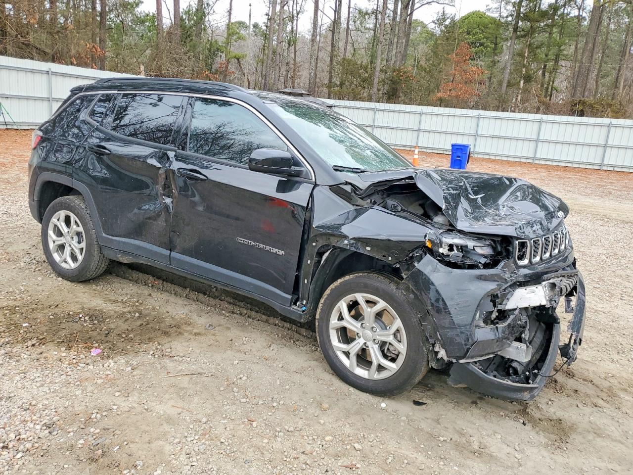 2024 JEEP COMPASS LATITUDE photo 4