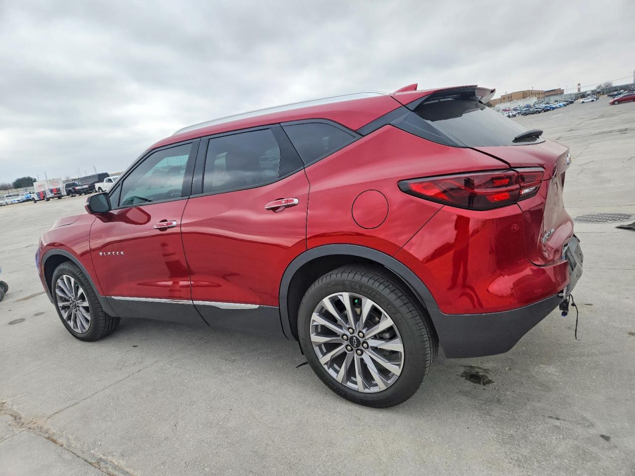 2025 CHEVROLET BLAZER PREMIER photo 2