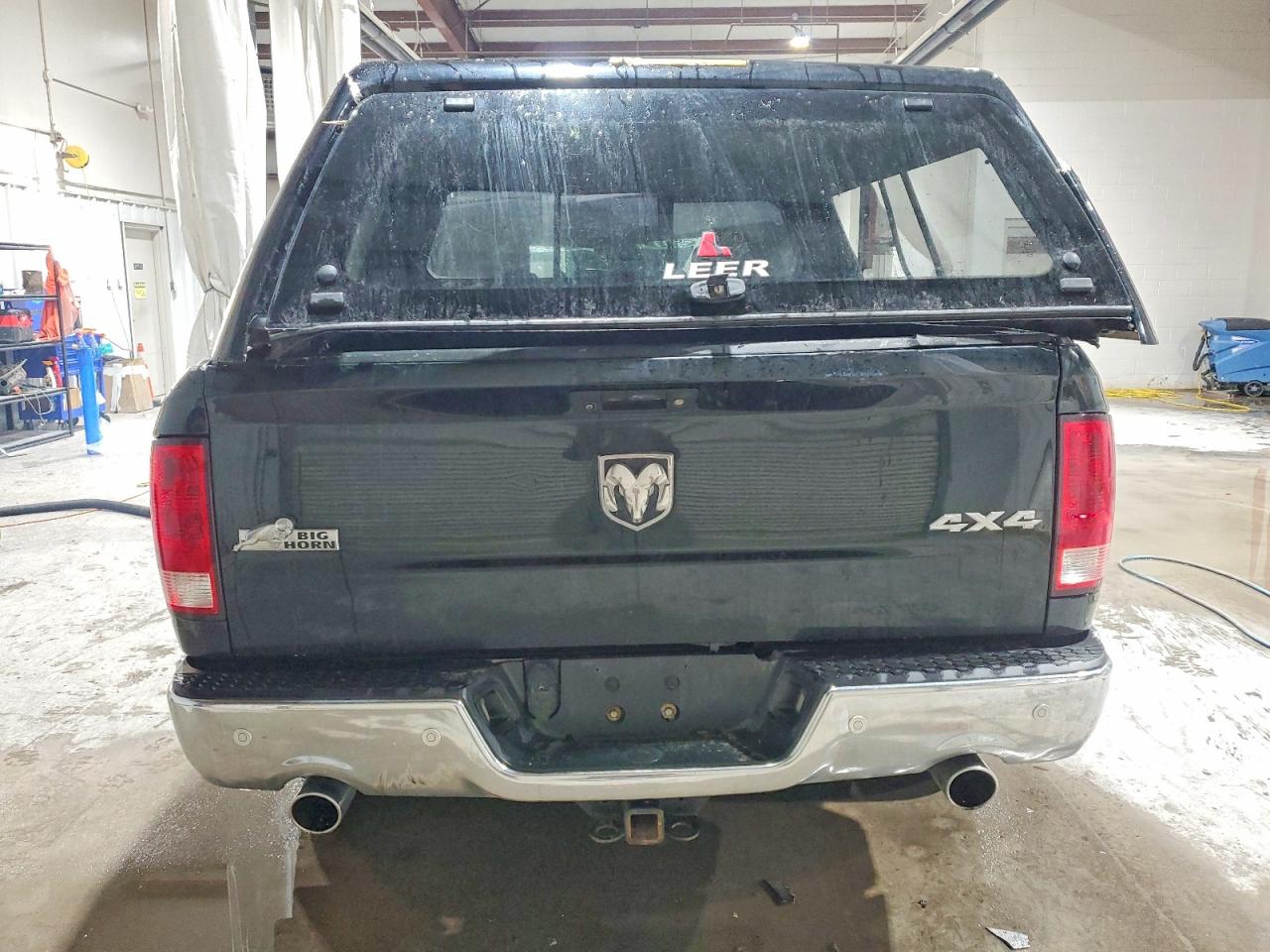 2015 RAM 1500 SLT photo 6