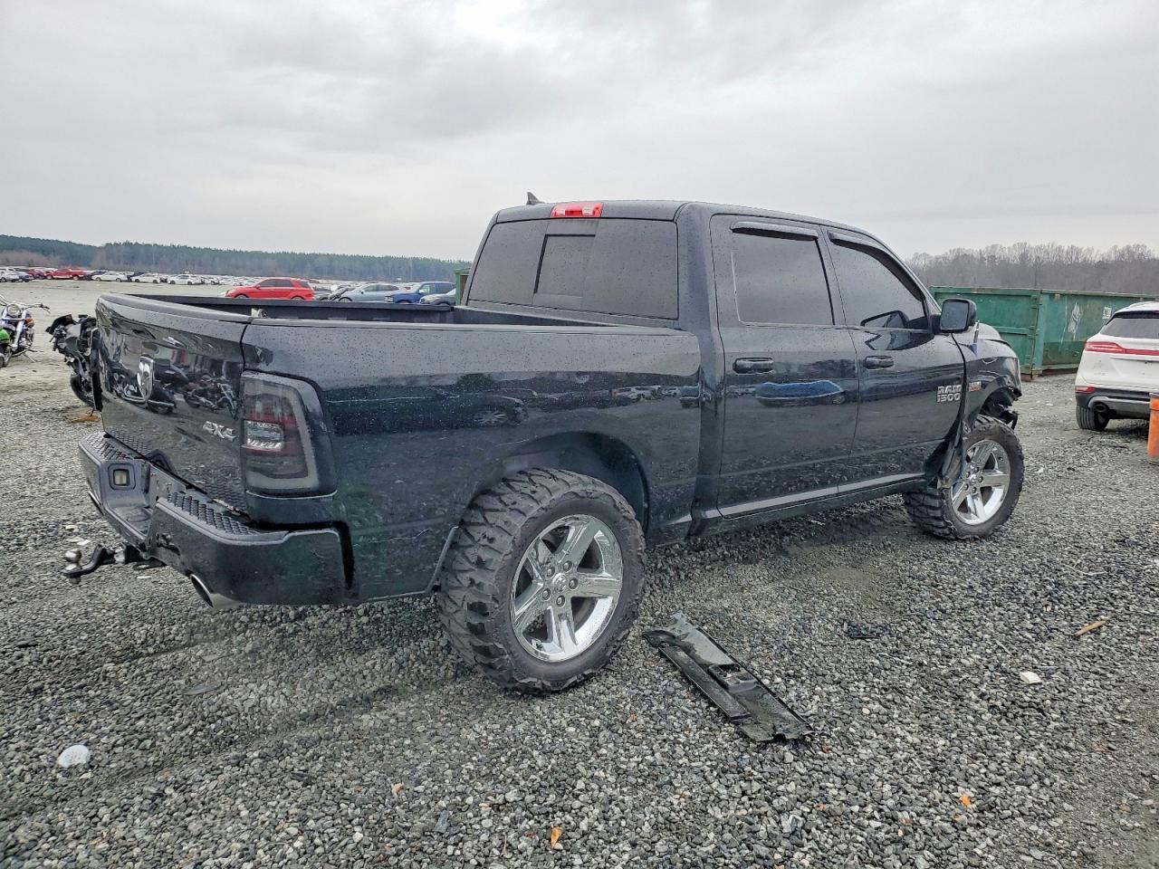 2013 RAM 1500 SPORT photo 5