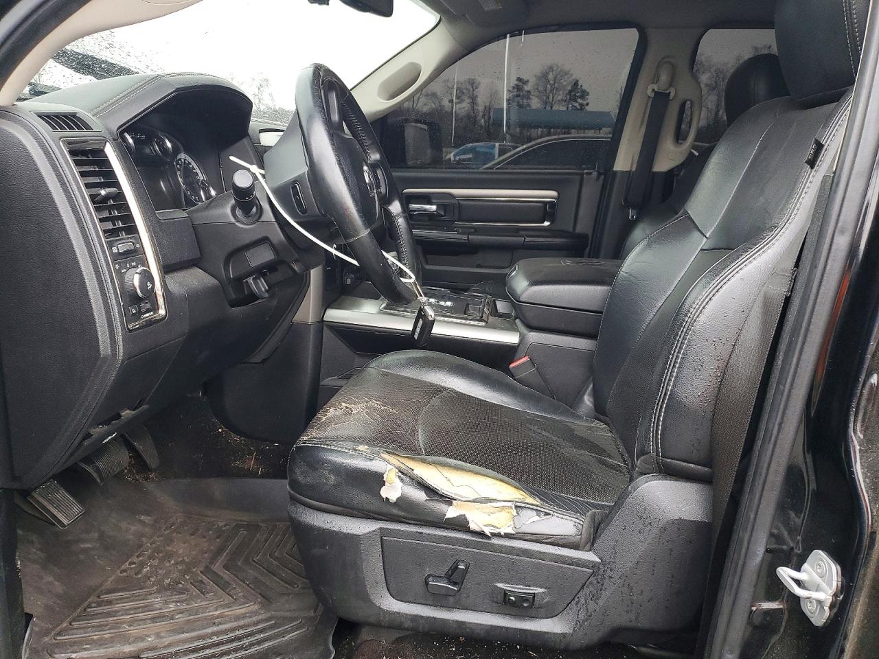 2013 RAM 1500 SPORT photo 13