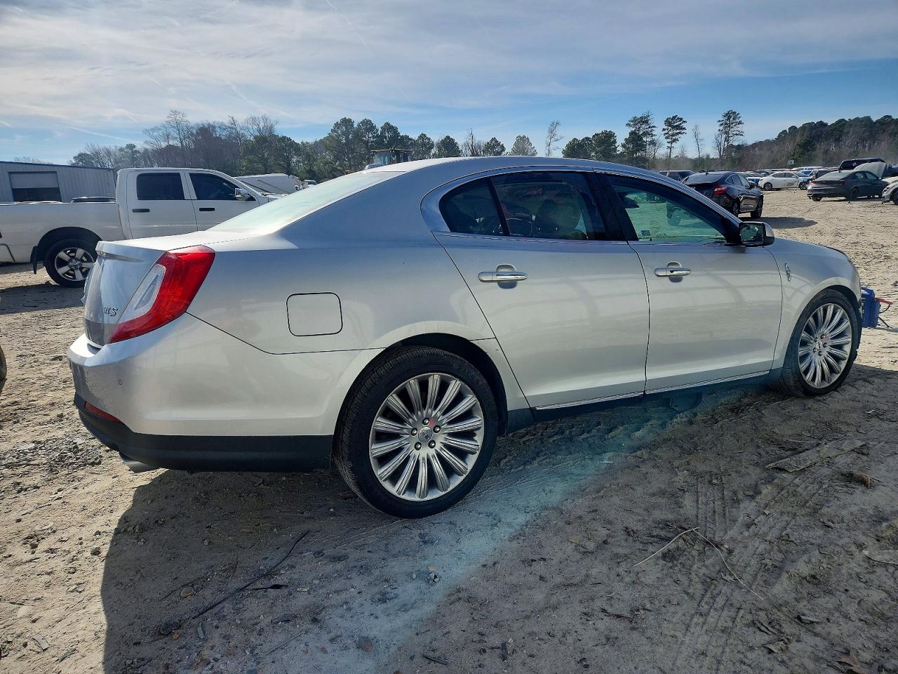2014 LINCOLN MKS photo 3