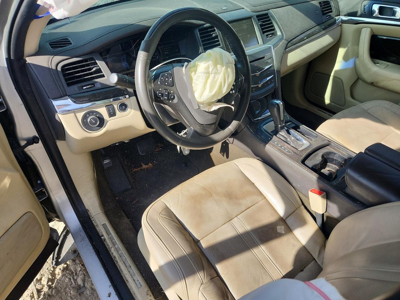 2014 LINCOLN MKS photo 8