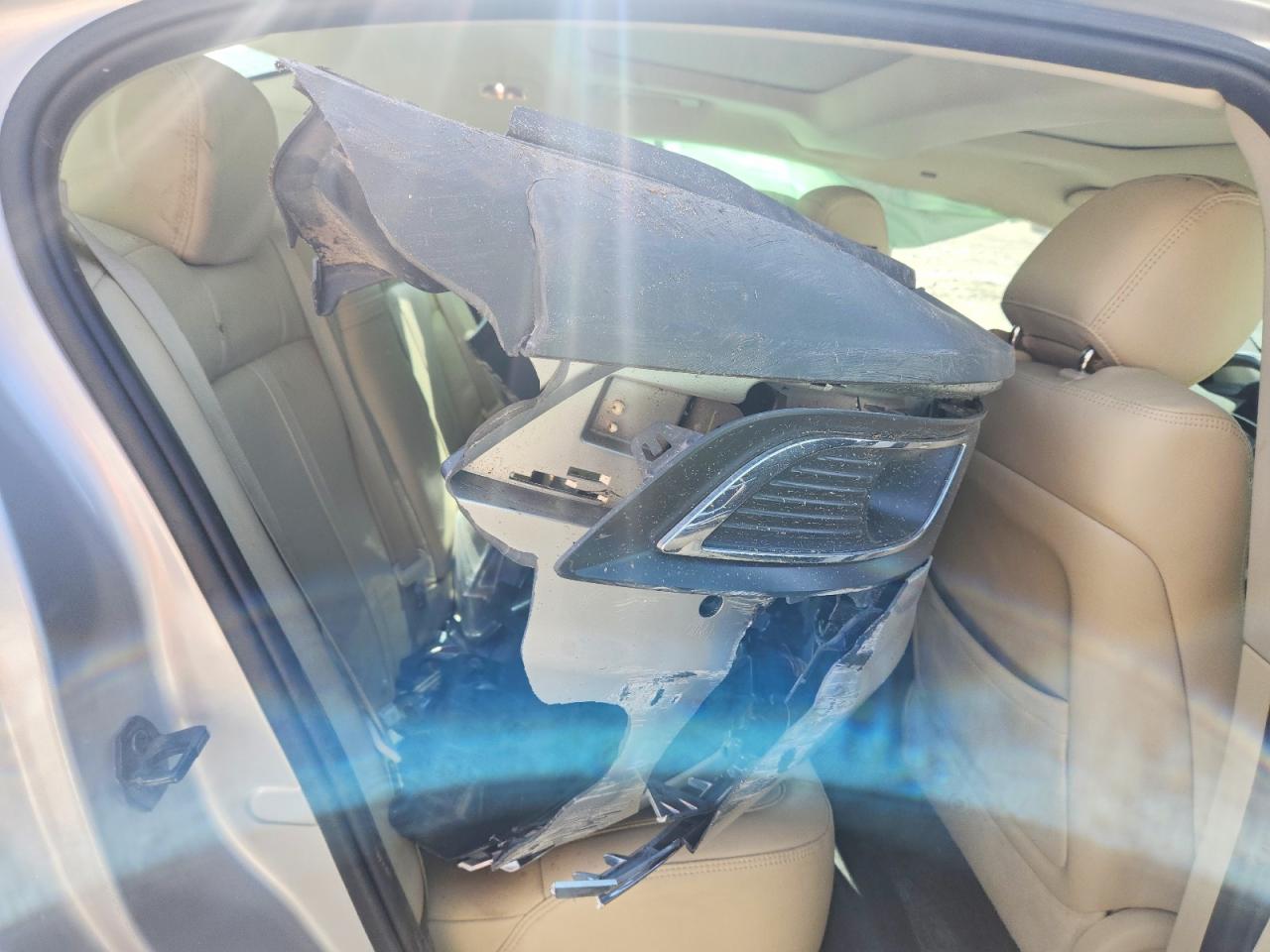 2014 LINCOLN MKS photo 10