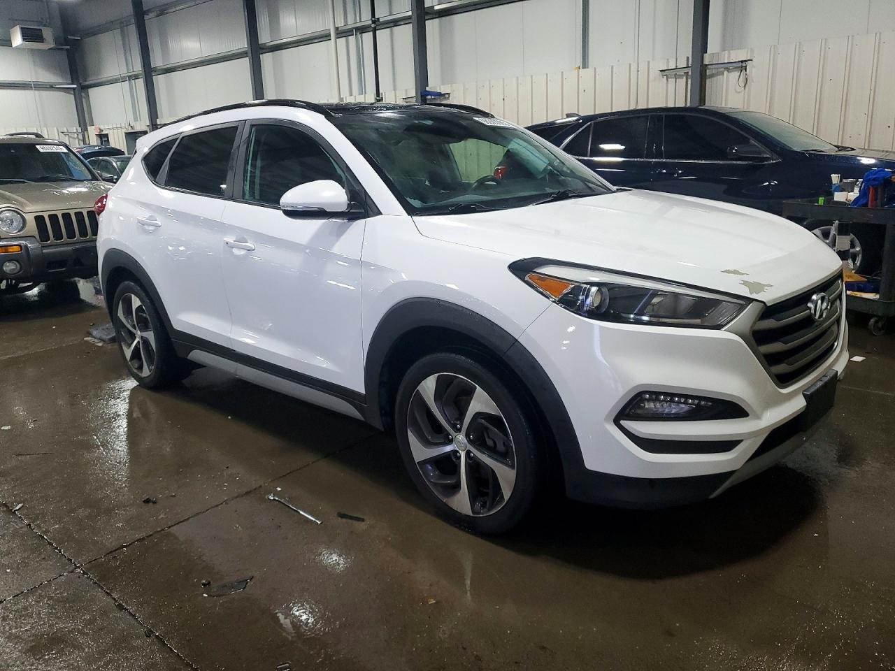 2018 HYUNDAI TUCSON VALUE photo 4