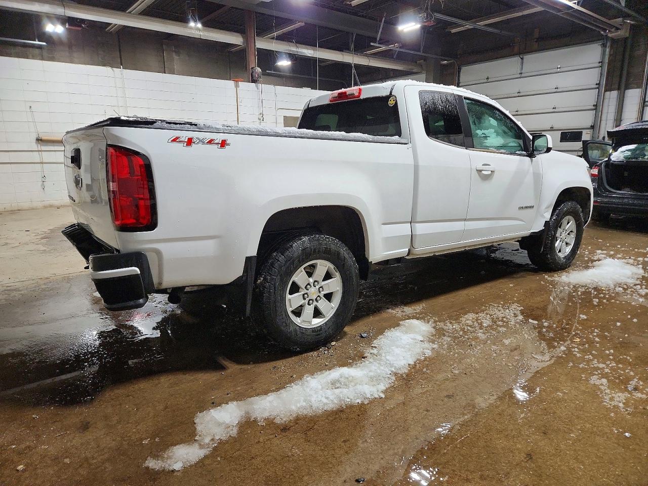 2019 CHEVROLET COLORADO photo 3