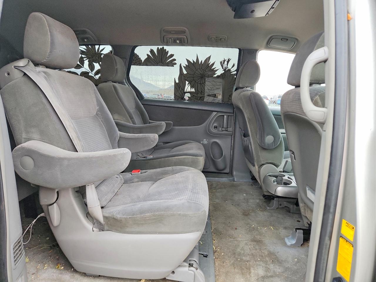 2006 TOYOTA SIENNA CE photo 11