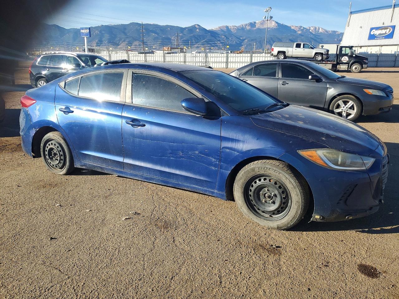 2017 HYUNDAI ELANTRA SE photo 7