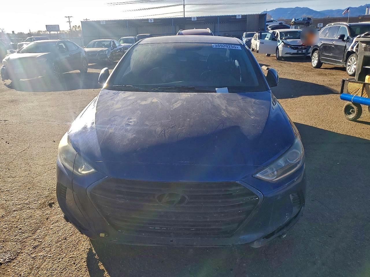 2017 HYUNDAI ELANTRA SE photo 9