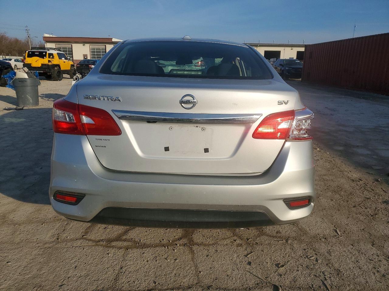 2019 NISSAN SENTRA S photo 16