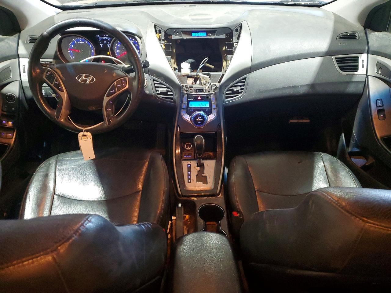 2013 HYUNDAI ELANTRA GLS photo 8