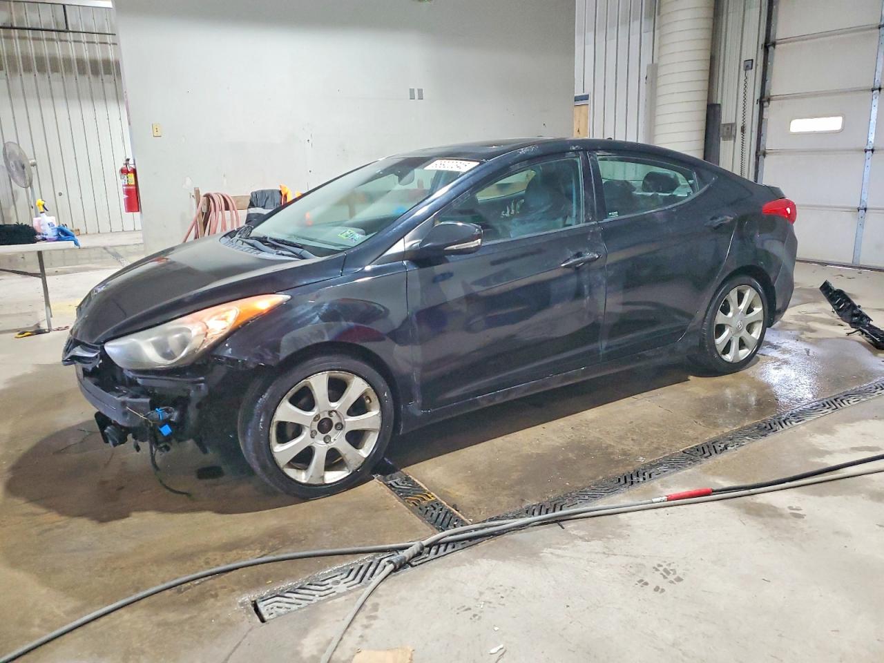 2013 HYUNDAI ELANTRA